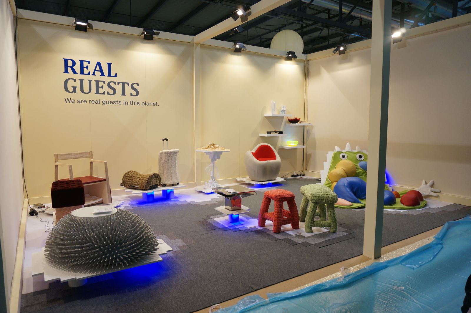REAL GUESTS 2015