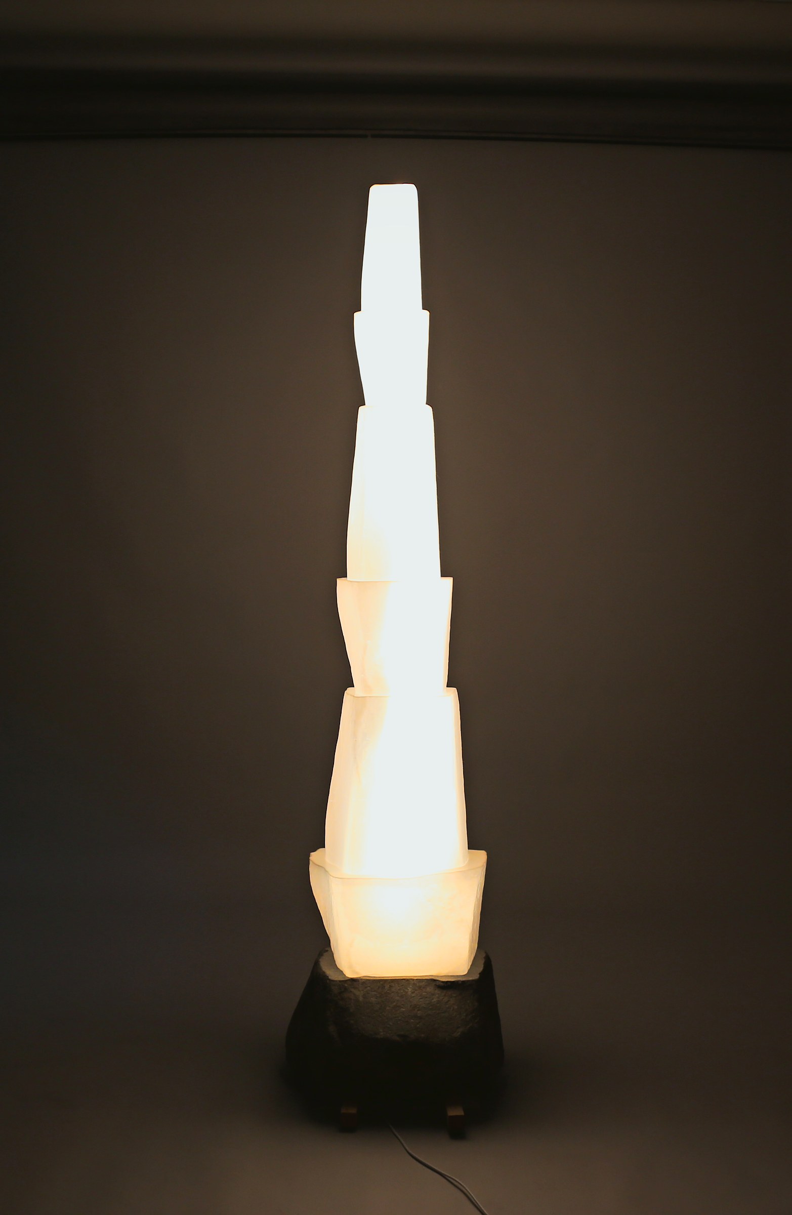 5 Layers Pagoda Lighting — 조명을 켠 모습 · 작품 촬영